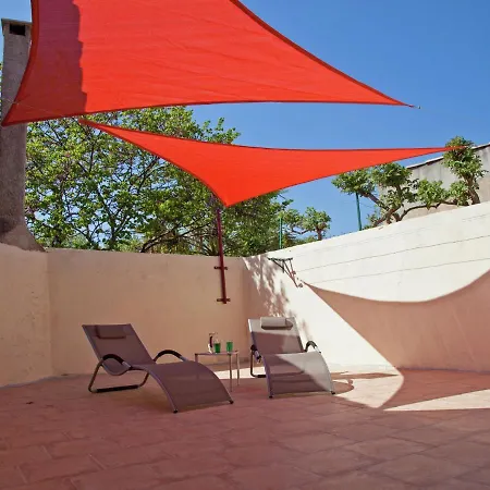 Attractive With Swimming Pool Ferienhaus *